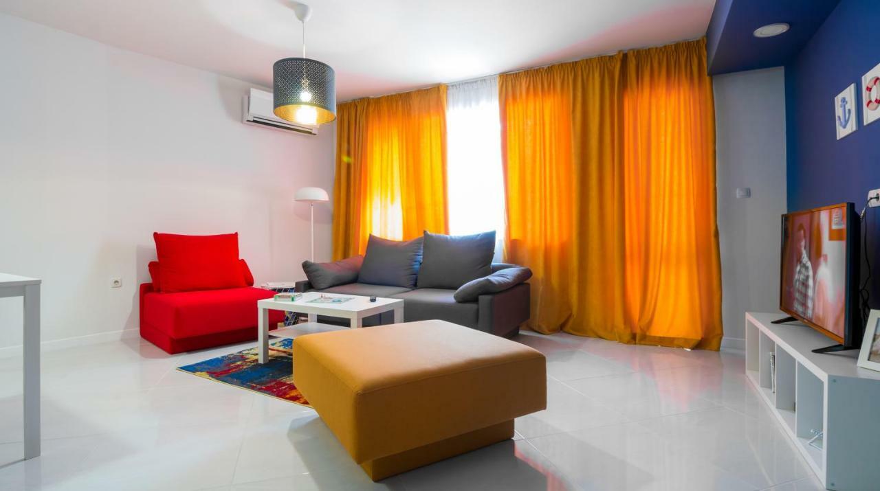 Pop Your Colors - Funky And Modern 1Bdr Apt By Flat Mаnager Plovdiv Exterior photo